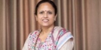 अनलाइनलाई नियमित अभिमुखीकरण गरौँ : सञ्चारमन्त्री शर्मा   